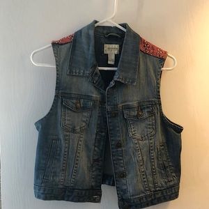 Forever 21 Jean vest, women’s size M